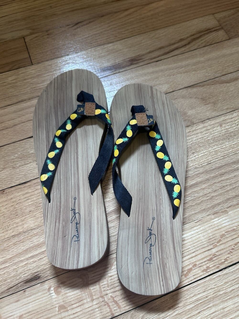 panama jack flip flops W/ Wood Grain Pattern And Pineapples Sz 8